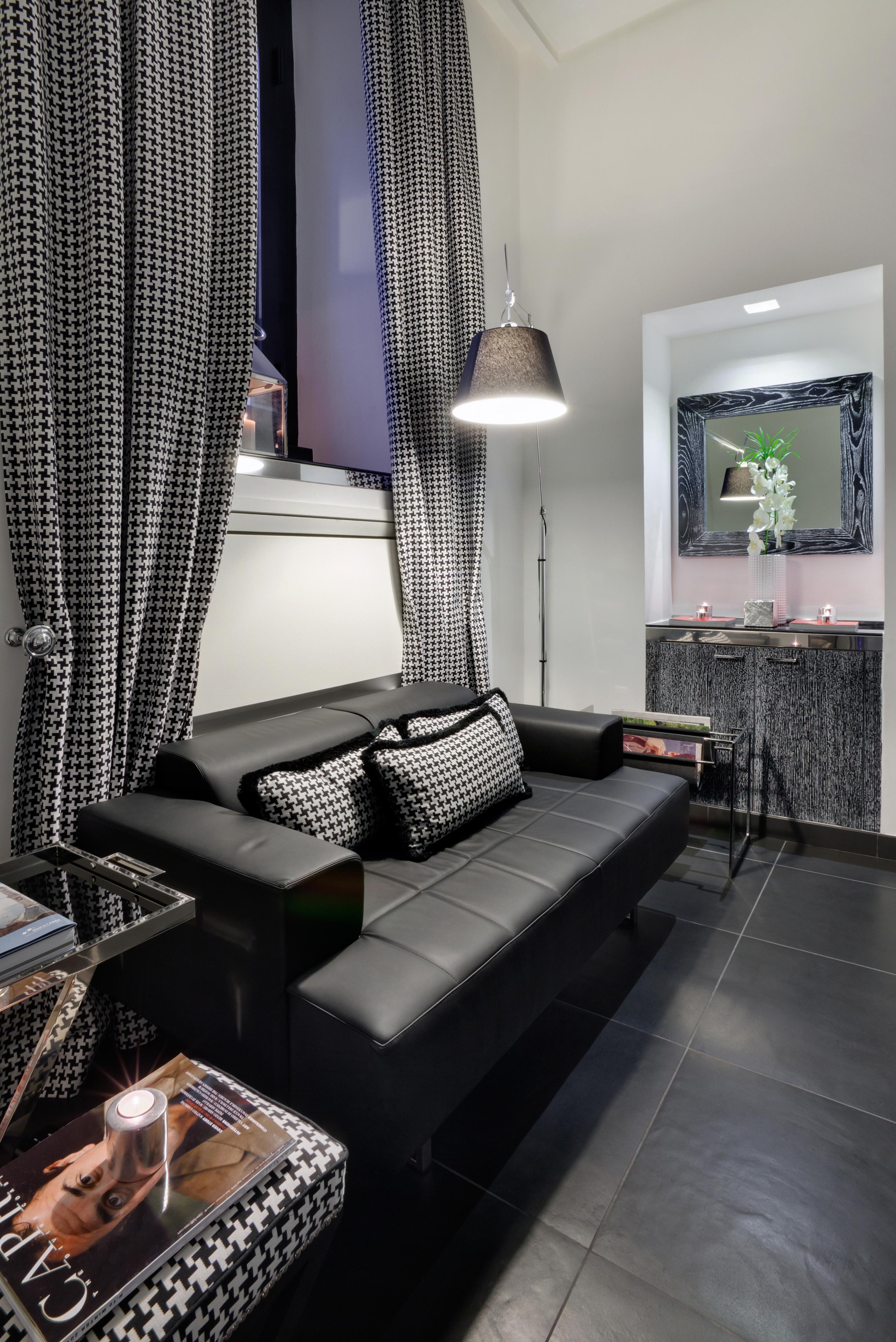 Lhp Napoleon 4* Milan