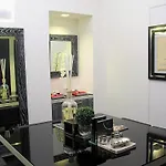 Lhp Hotel Napoleon 